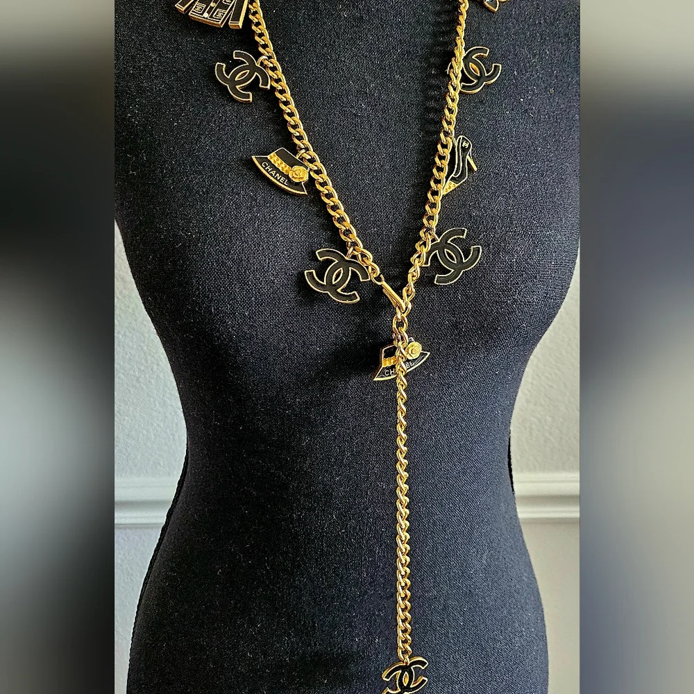 Chanel Rare 15 Large Charm Vintage Necklace Belt